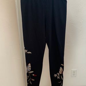 NWT Johnny was PENELOPE embroidered leggings